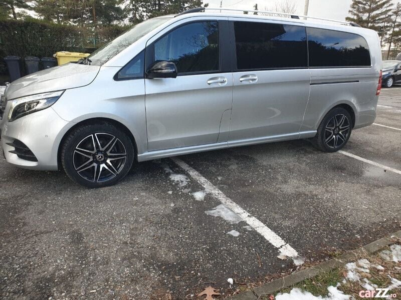 Utilizat 2022 Mercedes E300 Monovolum | 69.500 EUR - Imagine 1/4