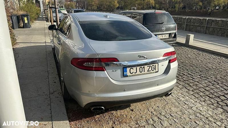 Second-hand Jaguar XF Premium Luxury 275 CP (202 kW) 2010 Culoaregri Berlinǎ