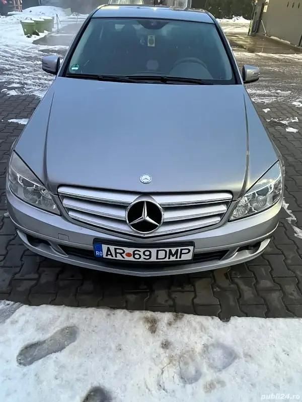Second-hand Mercedes C200 135 CP (99 kW) 2010 Berlinǎ
