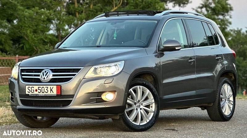 Gri Utilizat 2011 VW Tiguan Team SUV | 9.890 EUR (Preț OK) - Imagine 1/4