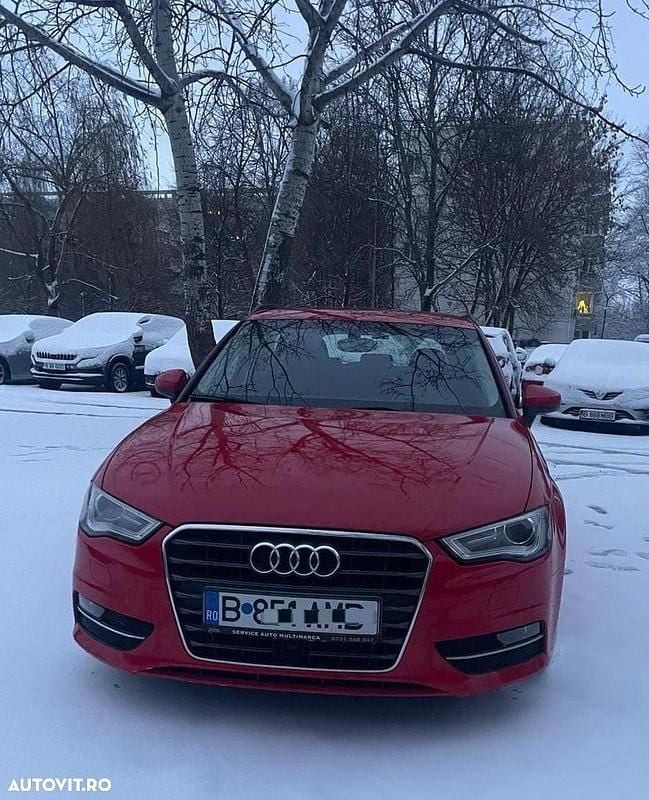 Culoarerosu Utilizat 2013 Audi A3 Attraction Hatchback | 8.150 EUR (Preț bun) - Imagine 1/4