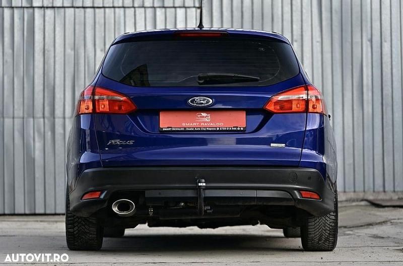 Second-hand Ford Focus Business Edition 125 CP (91 kW) 2015 Culoarealbastru Break