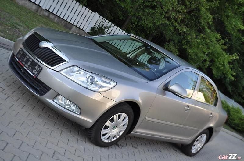 Second-hand Skoda Octavia 105 CP (77 kW) 2010 Maro Berlinǎ