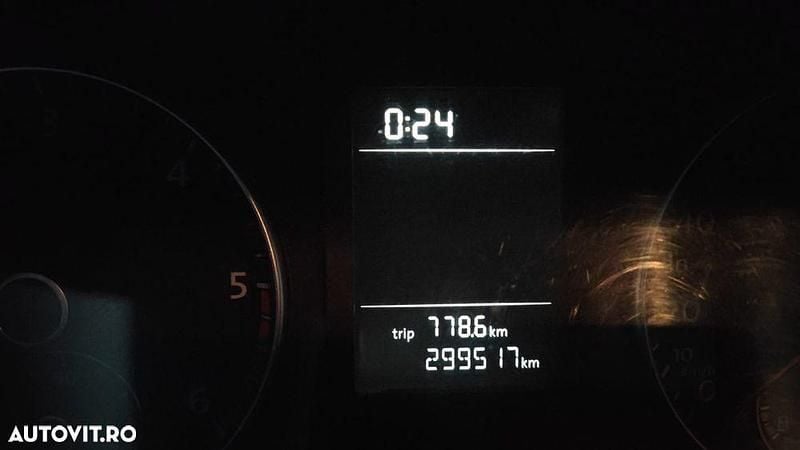 Culoarealb Second-hand 2011 VW Jetta Trendline Berlinǎ | 4.700 EUR (Preț OK) - Imagine 1/4