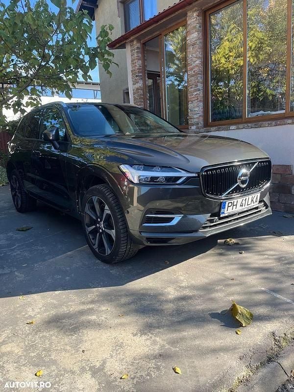 Culoaremaro Utilizat 2018 Volvo XC60 SUV | 26.500 EUR (Preț bun) - Imagine 1/4