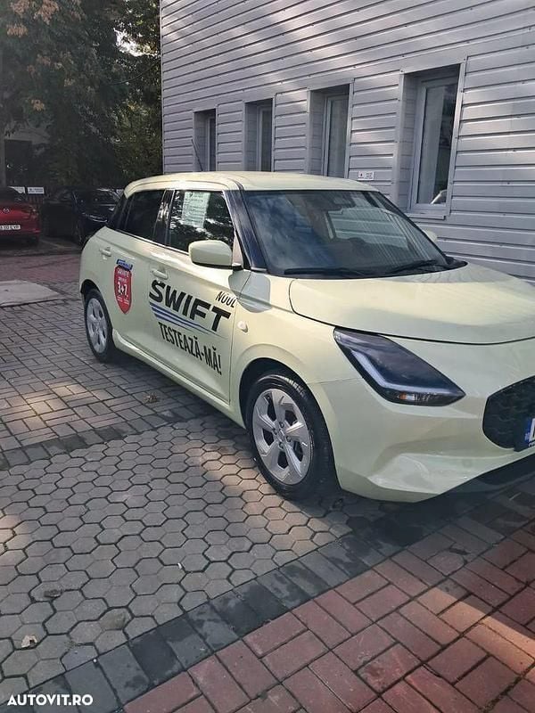 Culoareverde Utilizat 2024 Suzuki Swift | 15.200 EUR (Preț OK) - Imagine 1/4