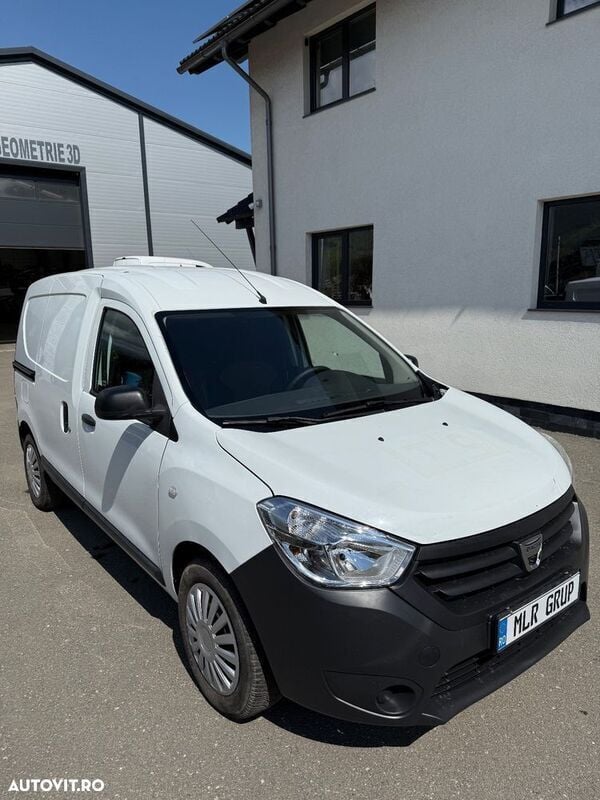 Alb Utilizat 2016 Dacia Dokker Lauréate Van | 4.250 EUR (Preț bun) - Imagine 1/4