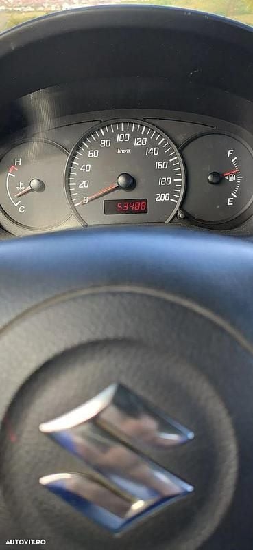 Culoareportocaliu Utilizat 2010 Suzuki Swift Hatchback | 3.200 EUR - Imagine 1/4