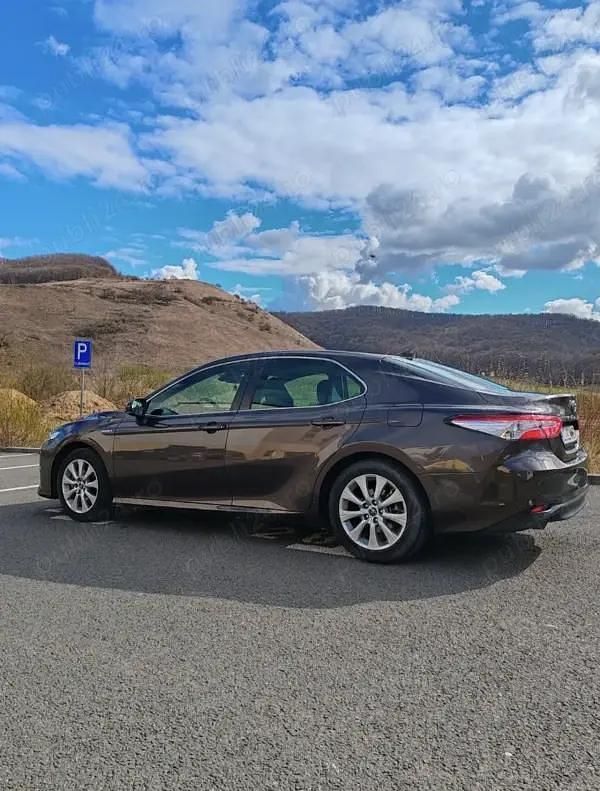 Second-hand Toyota Camry 218 CP (160 kW) 2020 Berlinǎ