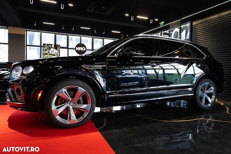 Culoarenegru Utilizat 2023 Bentley Bentayga SUV | 241.988 EUR - Imagine 1/4