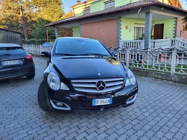 Second-hand Mercedes R320 243 CP (178 kW) 2006 Monovolum