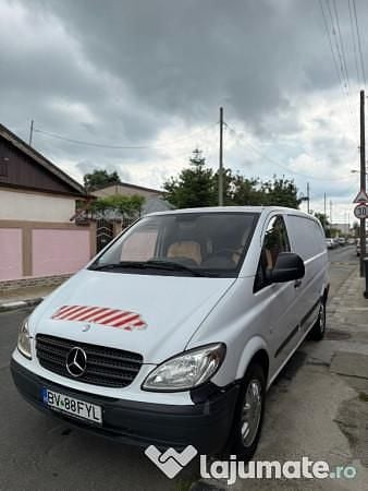 Alb Utilizat 2008 Mercedes Vito | 4.500 EUR (Super Preț) - Imagine 1/4