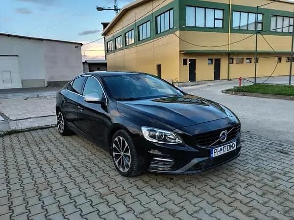Negru Utilizat 2017 Volvo S60 R-Design Berlinǎ | 11.390 EUR (Scump) - Imagine 1/4