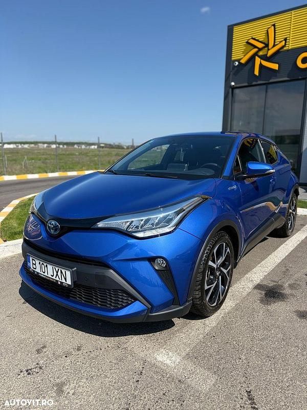 Second-hand Toyota C-HR 184 CP (135 kW) 2022 Culoarealbastru SUV