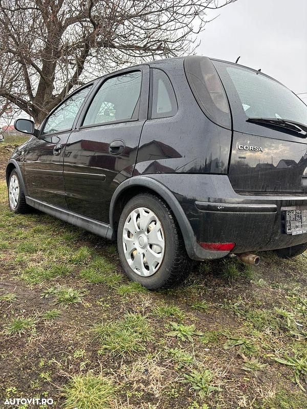 Second-hand Opel Corsa Edition 80 CP (58 kW) 2005 Culoarenegru Hatchback