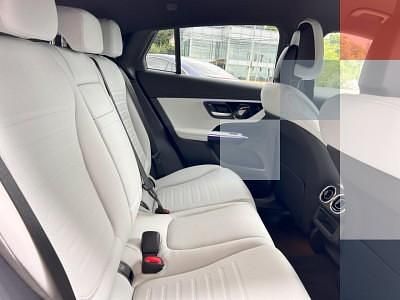 Nouă Mercedes GLC300 204 CP (150 kW) 2025 156 cpputere motor electricalbastru Coupe