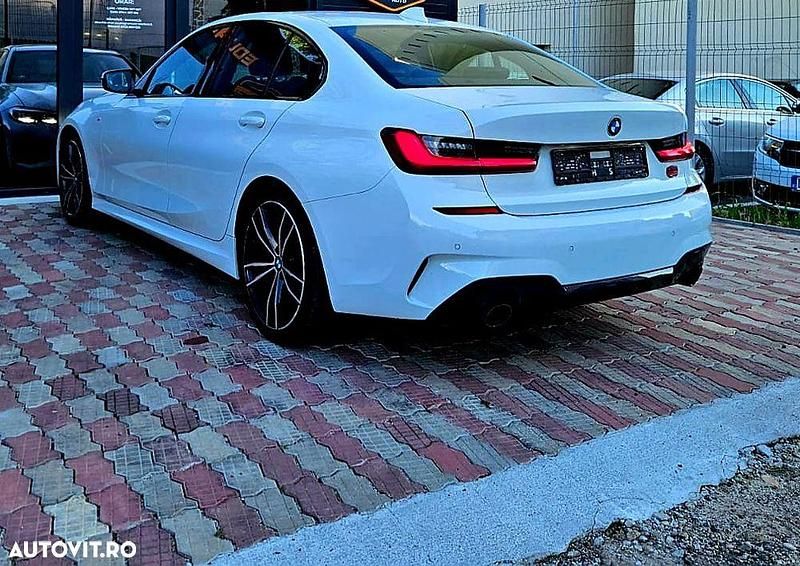 Second-hand BMW 318 M Sport 156 CP (114 kW) 2021 Culoarealb Berlinǎ