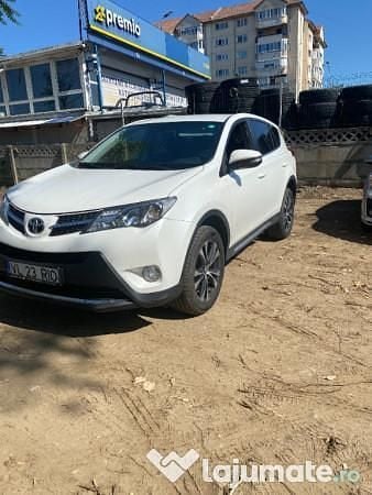 Alb Utilizat 2014 Toyota RAV4 SUV | 12.600 EUR (Preț OK) - Imagine 1/4