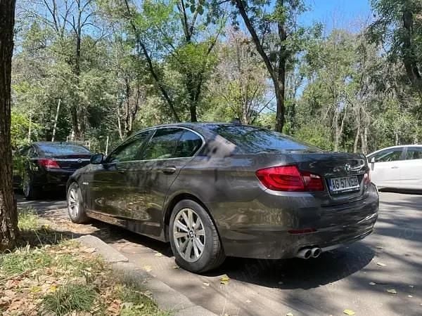 Utilizat 2012 BMW 525 Berlinǎ | 11.600 EUR (Preț bun) - Imagine 1/4