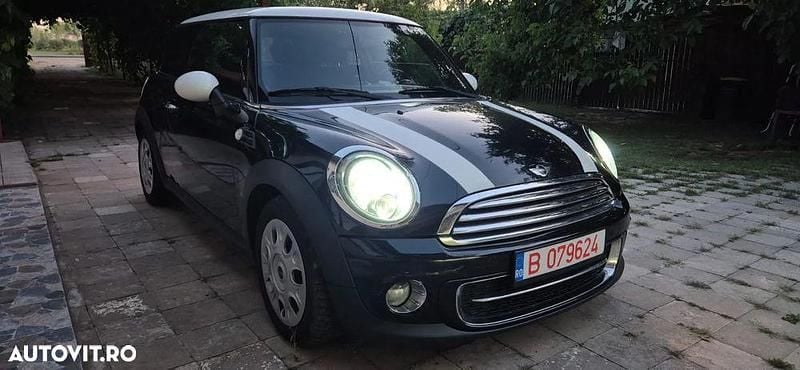 Second-hand Mini Cooper Coupé 110 CP (80 kW) 2011 Negru Coupe