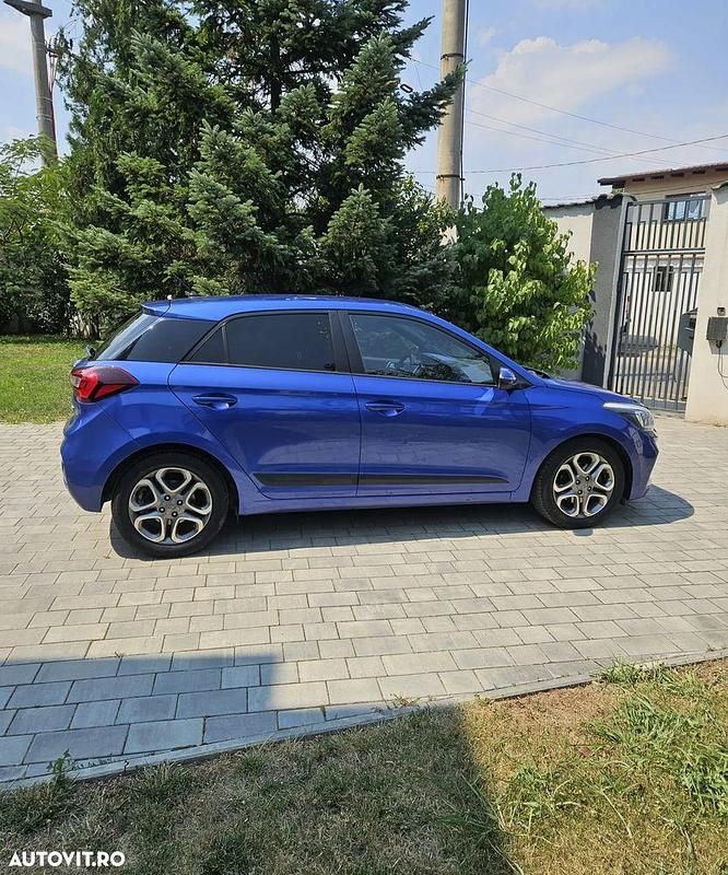 Culoarealbastru Utilizat 2019 Hyundai i20 | 10.650 EUR (Preț OK) - Imagine 1/4