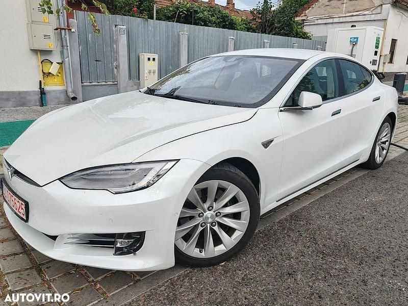 Alb Utilizat 2017 Tesla Model S Berlinǎ | 19.900 EUR - Imagine 1/4