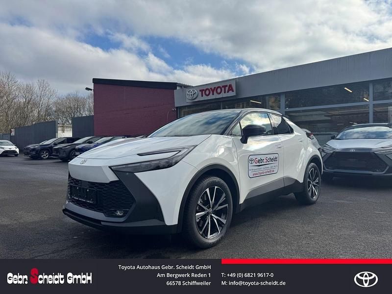 Utilizat 2025 Toyota C-HR Team SUV | 40.968 EUR - Imagine 1/1