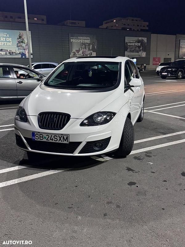 Culoarealb Utilizat 2010 Seat Altea Monovolum | 5.000 EUR - Imagine 1/4