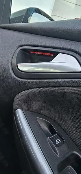 Second-hand Ford Focus 120 CP (88 kW) 2012 Hatchback