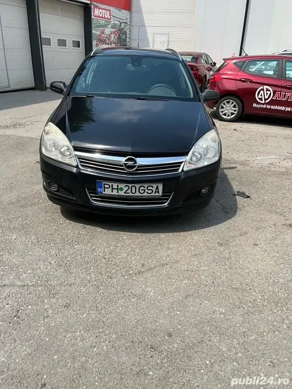 Negru Utilizat 2008 Opel Astra Hatchback | 1.800 EUR (Preț OK) - Imagine 1/4