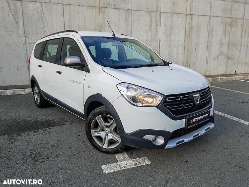 Culoarealb Utilizat 2022 Dacia Lodgy Stepway Monovolum | 14.300 EUR (Scump) - Imagine 1/4