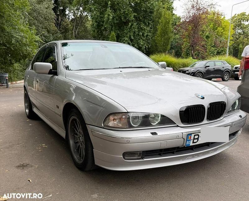 Culoareargint Utilizat 2002 BMW 525 Comfort Edition Berlinǎ | 5.000 EUR - Imagine 1/4