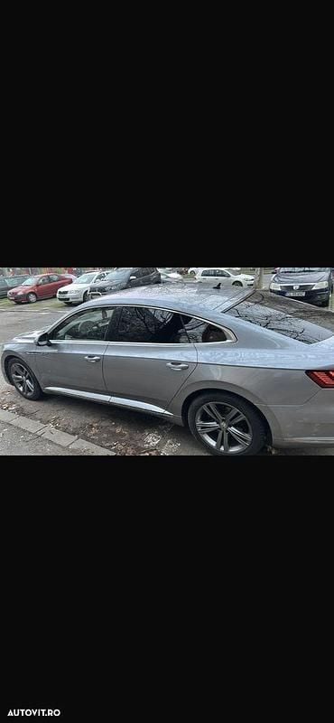 Second-hand VW Arteon R-line 190 CP (139 kW) 2019 Culoaregri Berlinǎ