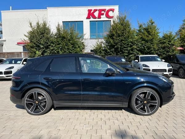 Utilizat 2023 Porsche Cayenne Platinum Edition SUV | 79.900 EUR (Preț OK) - Imagine 1/4