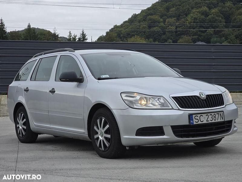 Culoareargint Utilizat 2012 Skoda Octavia Active Break | 2.550 EUR (Super Preț) - Imagine 1/4