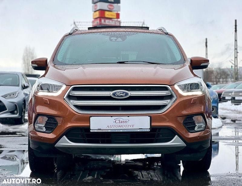 Second-hand Ford Kuga 175 CP (128 kW) 2018 Culoaremaro SUV