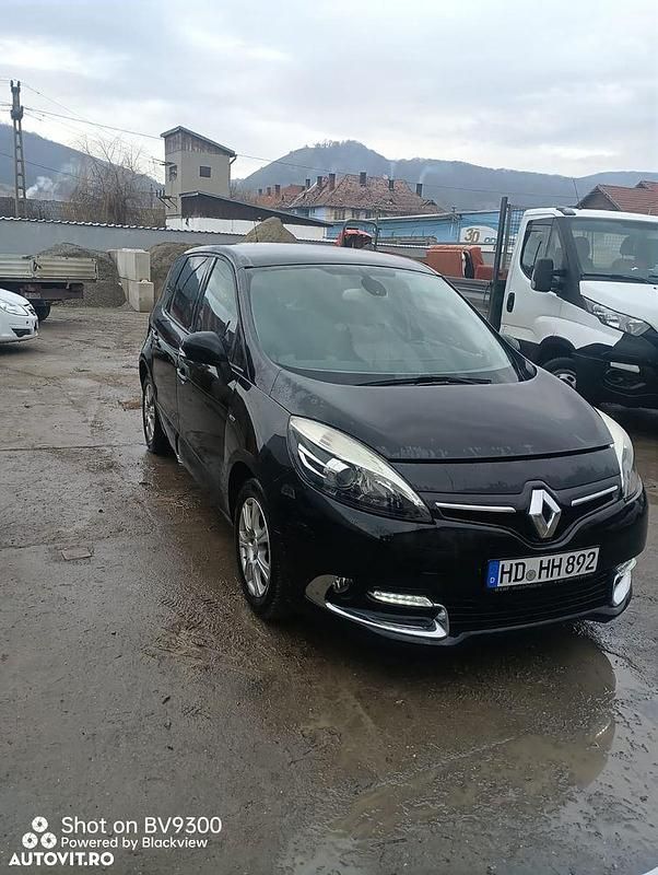 Second-hand Renault Scénic III 110 CP (80 kW) 2013 Culoarenegru Monovolum