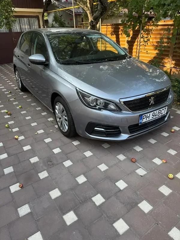Utilizat 2018 Peugeot 308 Berlinǎ | 8.700 EUR (Scump) - Imagine 1/4