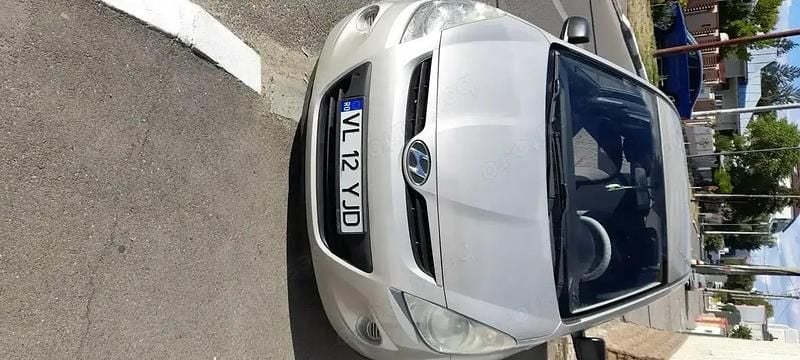 Argintiu Utilizat 2012 Hyundai i20 Hatchback | 4.200 EUR (Preț OK) - Imagine 1/4