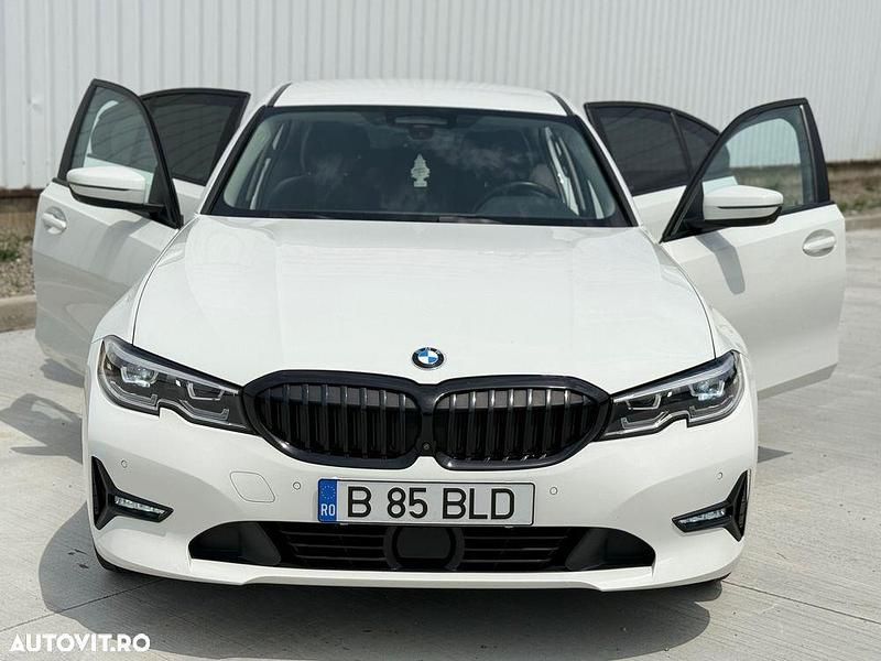 Culoarealb Utilizat 2019 BMW 318 Hatchback | 22.500 EUR (Scump) - Imagine 1/4
