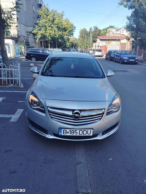 Second-hand Opel Insignia Sport 163 CP (119 kW) 2014 Culoaregri Break