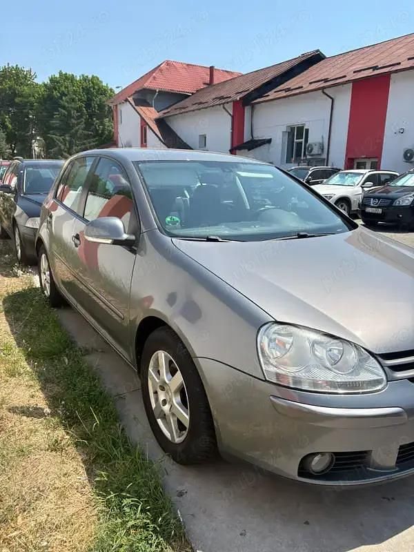 Utilizat 2006 VW Golf V | 2.900 EUR (Preț OK) - Imagine 1/4