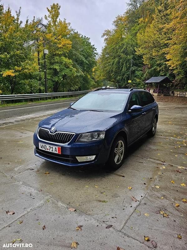 Culoarealte culori Utilizat 2014 Skoda Octavia Ambition Break | 6.250 EUR (Preț bun) - Imagine 1/4