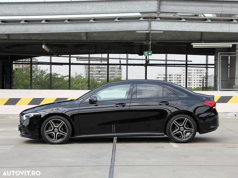 Second-hand Mercedes A180 AMG line 116 CP (85 kW) 2019 Negru Berlinǎ