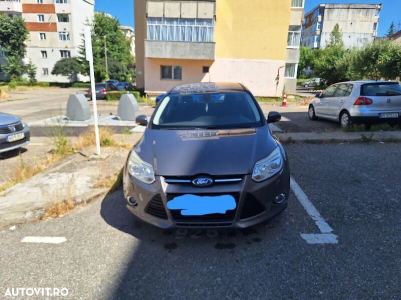 Maro Utilizat 2012 Ford Focus Titanium Break | 3.900 EUR (Preț OK) - Imagine 1/4