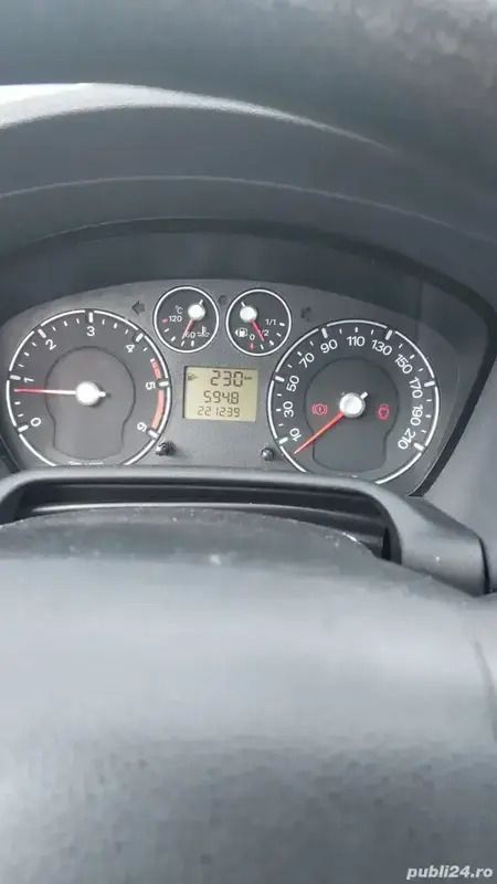 Negru Utilizat 2006 Ford Fusion Hatchback | 1.800 EUR - Imagine 1/4