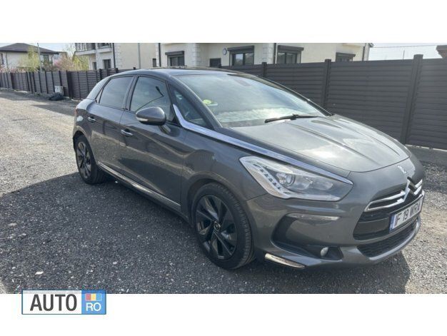 Utilizat 2013 Citroën DS5 Hatchback | 8.000 EUR (Puțin scump) - Imagine 1/4