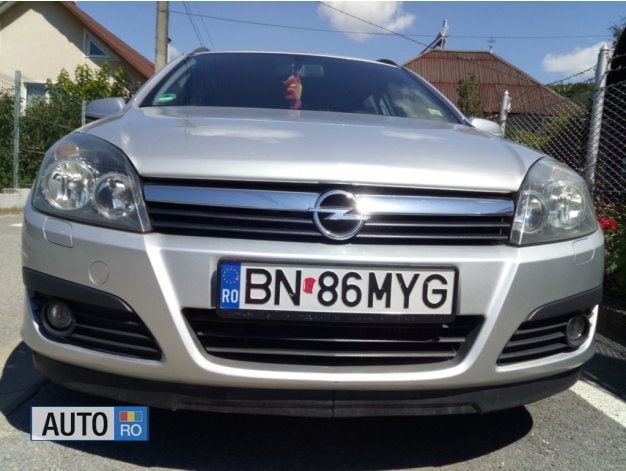 Argintiu Utilizat 2006 Opel Astra Hatchback | 3.200 EUR (Puțin scump) - Imagine 1/3