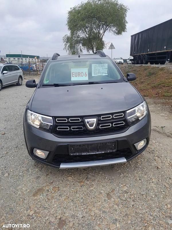 Culoaregri Utilizat 2019 Dacia Sandero Stepway Hatchback | 7.490 EUR (Preț OK) - Imagine 1/4