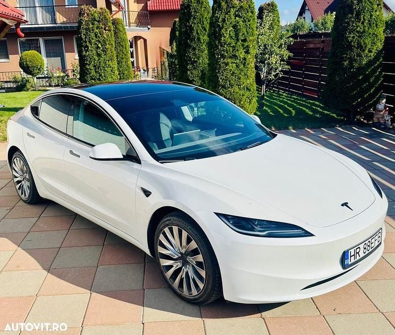 Alb Utilizat 2023 Tesla Model 3 Long Range Berlinǎ | 39.900 EUR - Imagine 1/4